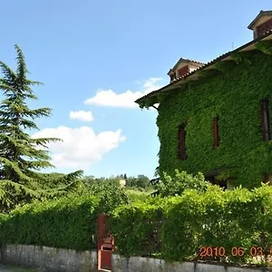 Bed & Breakfast La Vecchia Quercia, Fornovo di Taro
